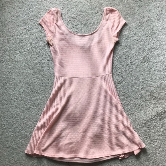 Short sleeve textured dress - Picture 1 of 5